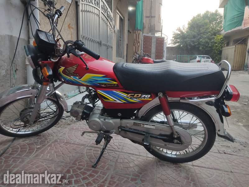 Honda CD70 2020 - 173561 - Motorcycles in Lahore - DealMarkaz.pk